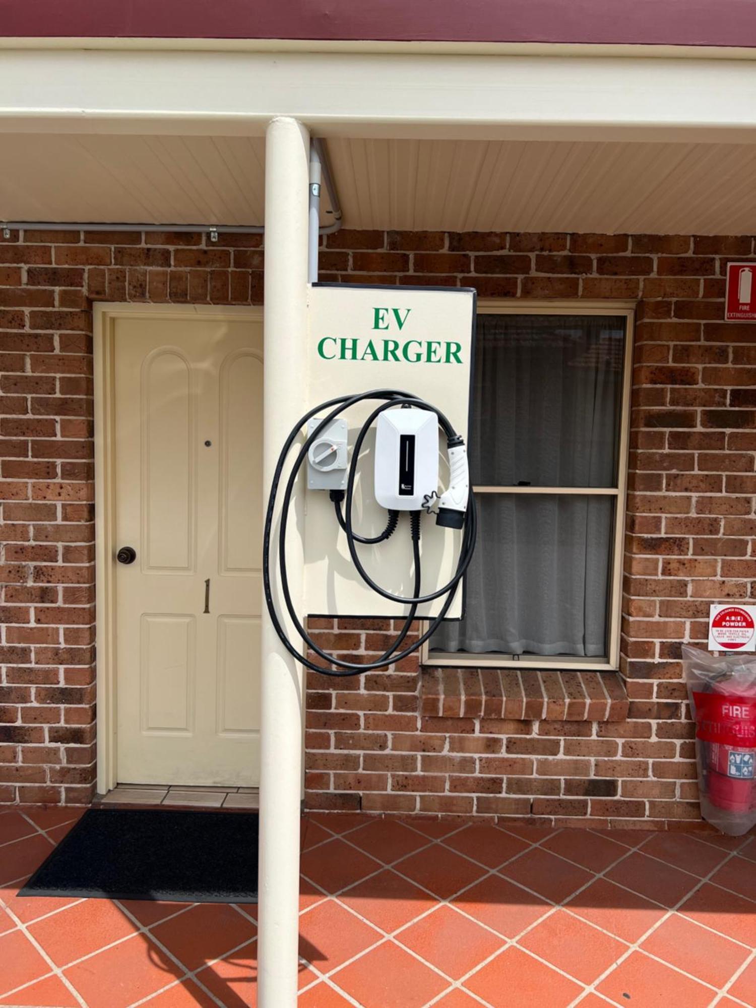 Cedar Lodge Motel Armidale Exterior photo