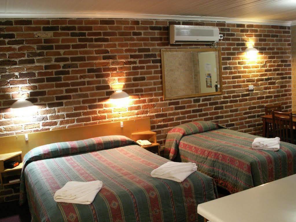 Cedar Lodge Motel Armidale Exterior photo